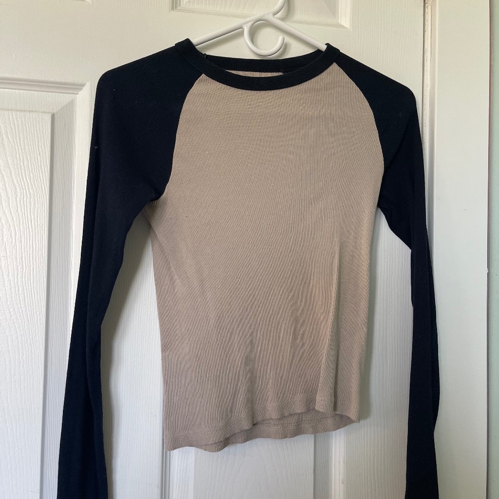 Brandy Melville Long Sleeve